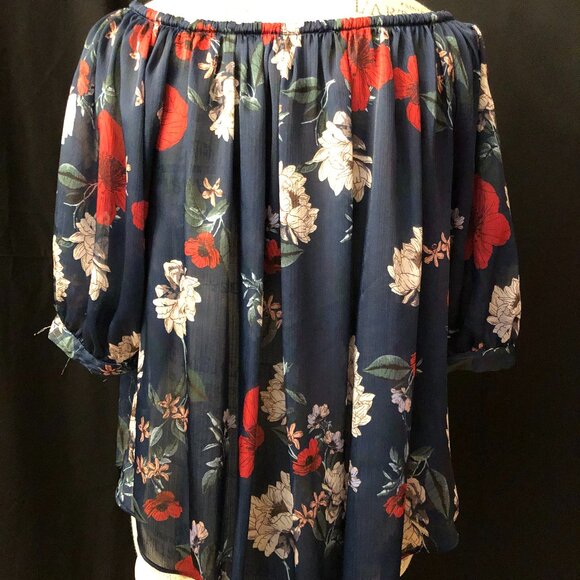 H&M Pretty Silky Feel Blouse: Size S/M - Picture 5 of 10